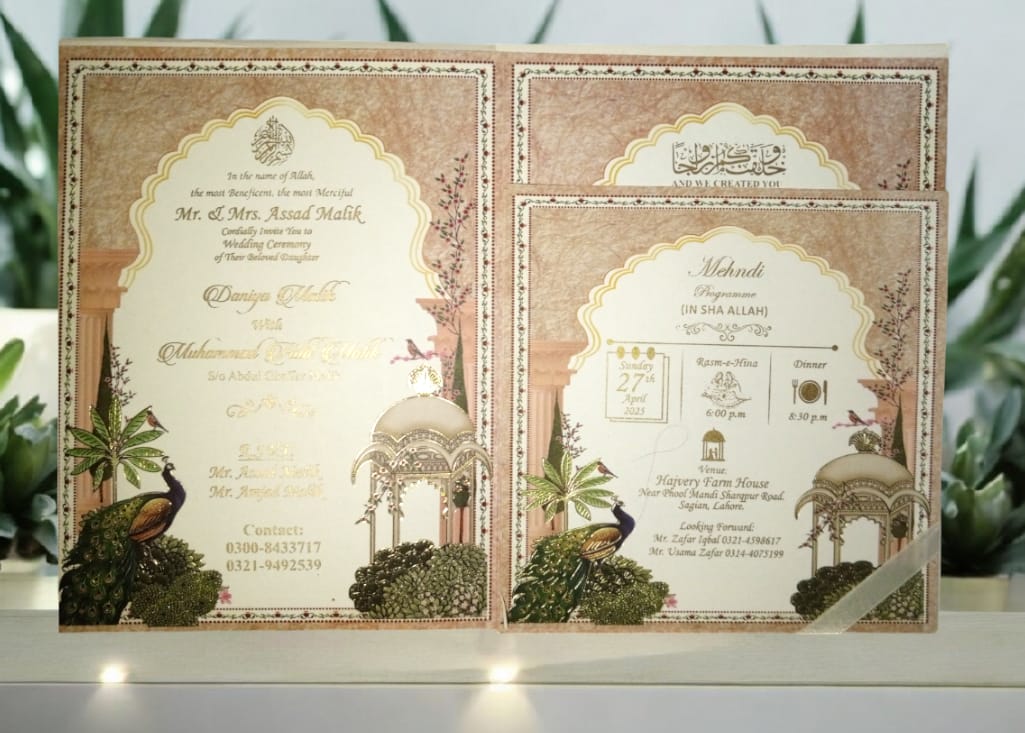 Royal Peacock Couple Tomb Theme Wedding Invitation – Artistic Heritage Design